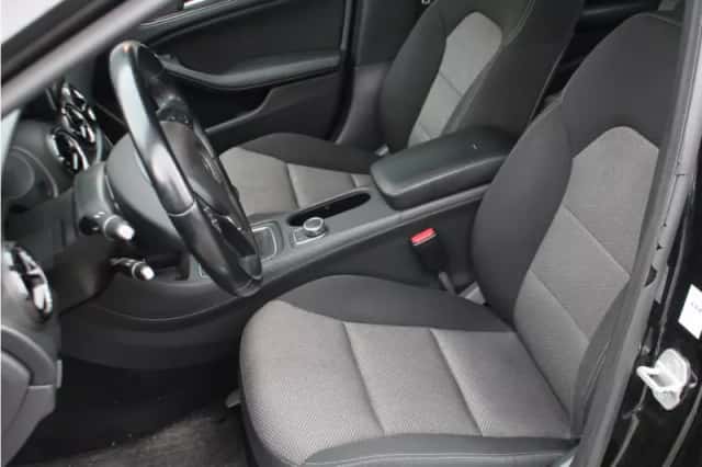Mercedes-Benz A-Klasse (2013) thumbnail 5