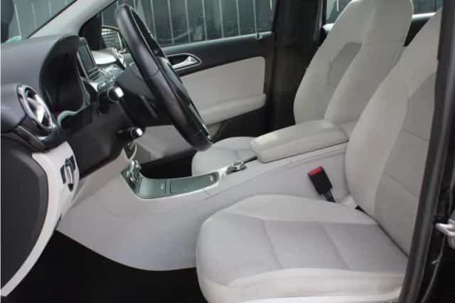 Mercedes-Benz B-Klasse (2012) thumbnail 6