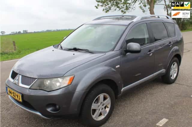 Mitsubishi Outlander (2007) thumbnail 1