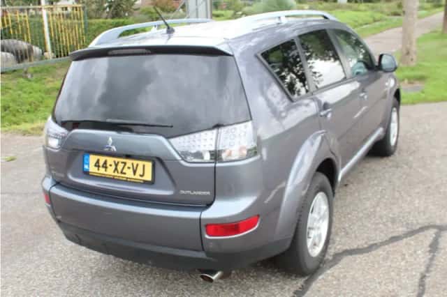 Mitsubishi Outlander (2007) thumbnail 4