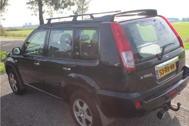 Nissan X-Trail (2005) thumbnail 4