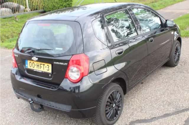 Chevrolet Aveo (2008) thumbnail 3
