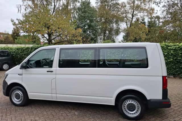 Volkswagen Transporter (2017) thumbnail 4