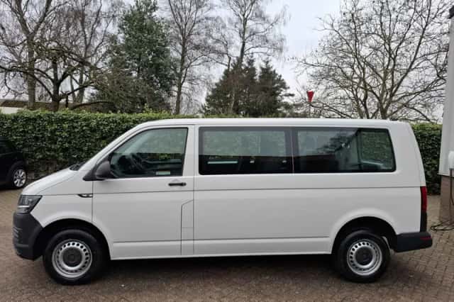 Volkswagen Transporter (2017) thumbnail 4
