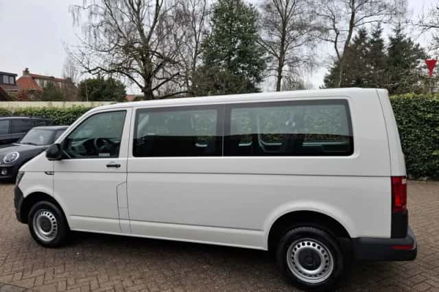 Volkswagen Transporter (2017) thumbnail 5