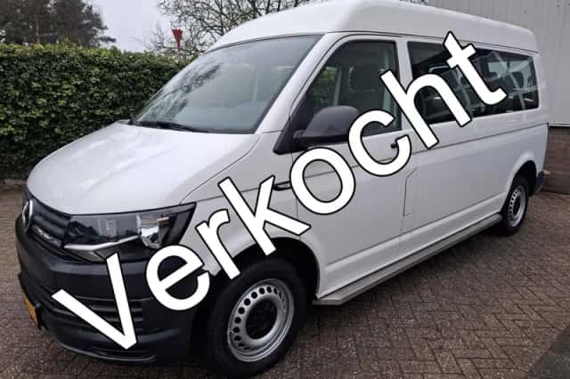 Volkswagen Transporter (2017) thumbnail 1