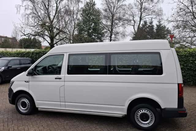 Volkswagen Transporter (2017) thumbnail 4
