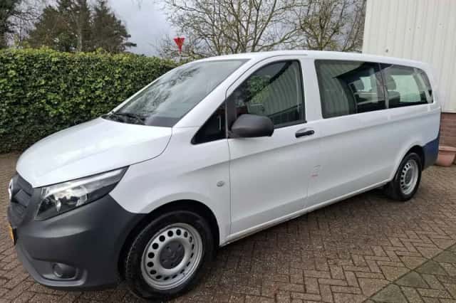 Mercedes-Benz Vito (2019) thumbnail 3