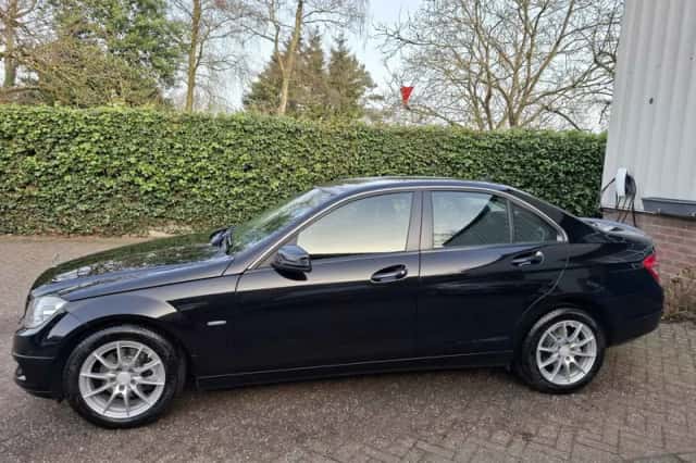 Mercedes-Benz C-Klasse (2010) thumbnail 4