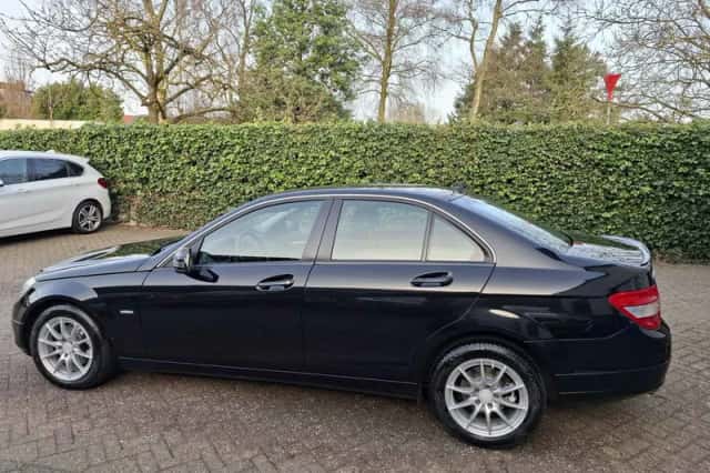 Mercedes-Benz C-Klasse (2010) thumbnail 5