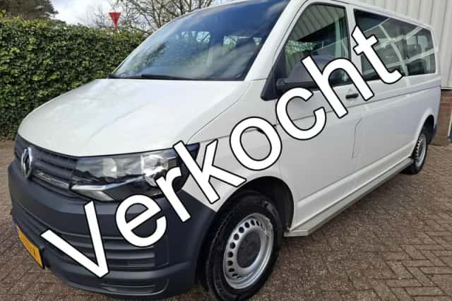 Volkswagen Transporter (2018) thumbnail 1