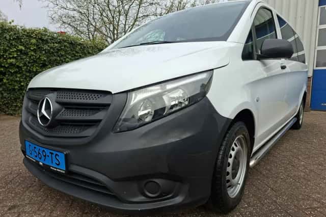 Mercedes-Benz Vito (2019) thumbnail 2