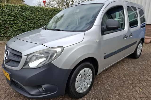 Mercedes-Benz Citan (2015) thumbnail 1
