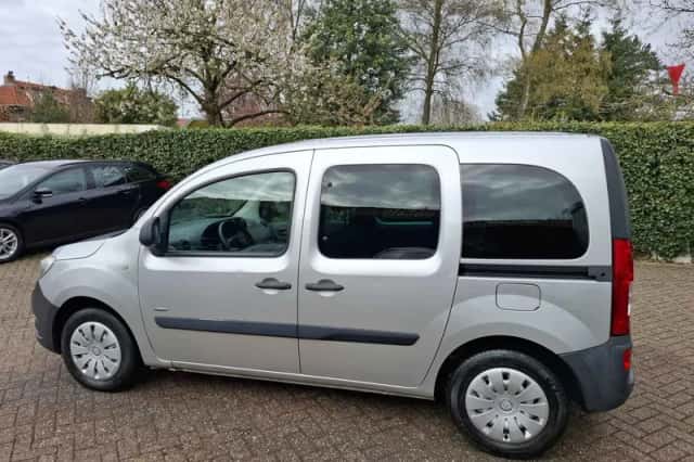 Mercedes-Benz Citan (2015) thumbnail 5