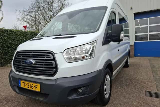 Ford Transit (2018) thumbnail 2