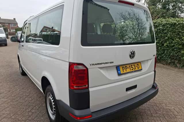 Volkswagen Transporter (2017) thumbnail 6