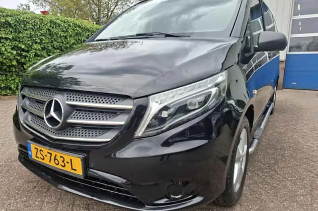 Mercedes-Benz Vito (2019) thumbnail 2