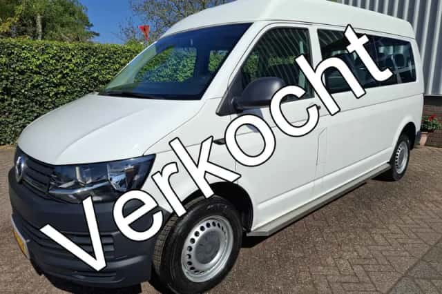 Volkswagen Transporter (2017) thumbnail 1