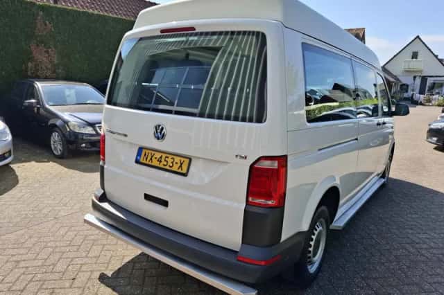 Volkswagen Transporter (2017) thumbnail 5