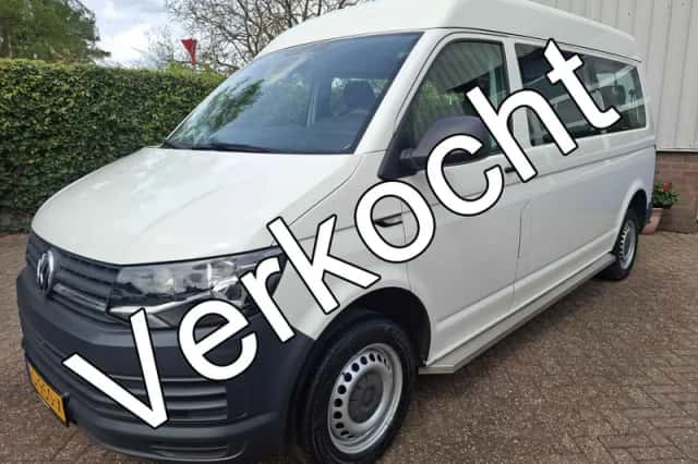 Volkswagen Transporter (2017) thumbnail 1