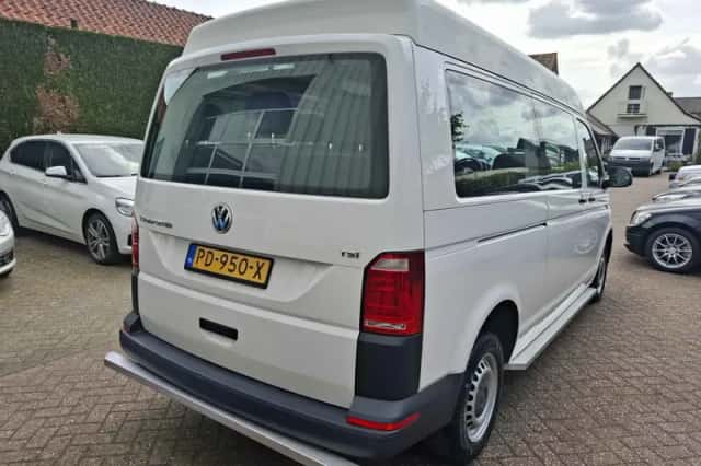 Volkswagen Transporter (2017) thumbnail 6