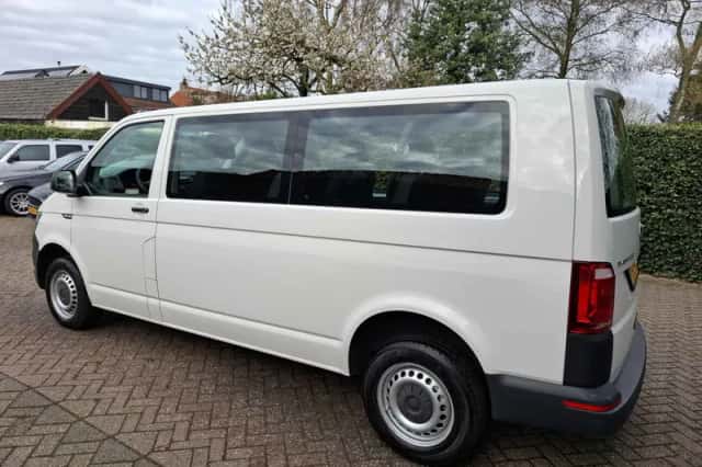 Volkswagen Transporter (2017) thumbnail 5