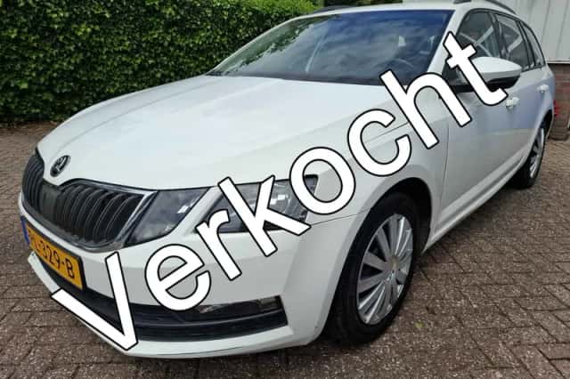 Škoda Octavia (2017) thumbnail 1