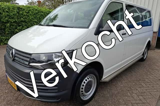 Volkswagen Transporter (2018) thumbnail 1