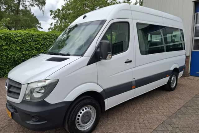 Mercedes-Benz Sprinter (2017) thumbnail 2