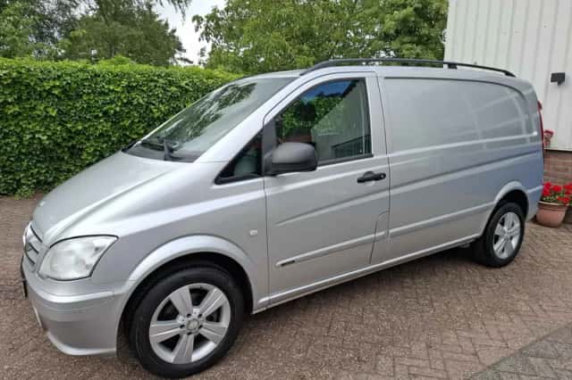 Mercedes-Benz Vito (2013) thumbnail 3