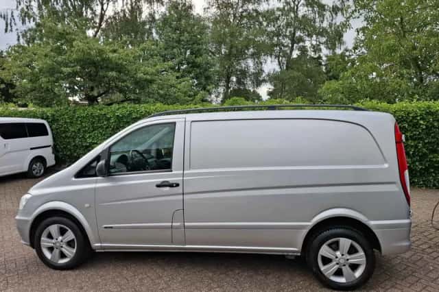 Mercedes-Benz Vito (2013) thumbnail 4