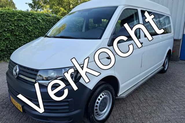 Volkswagen Transporter (2017) thumbnail 1