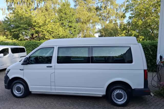 Volkswagen Transporter (2017) thumbnail 4