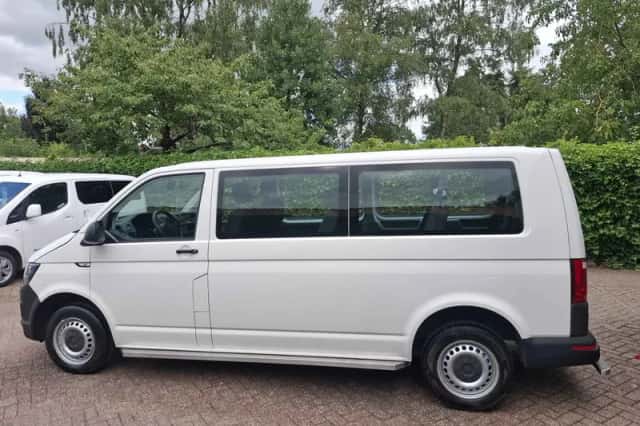 Volkswagen Transporter (2018) thumbnail 4