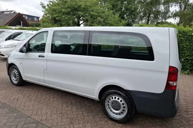 Mercedes-Benz Vito (2019) thumbnail 4