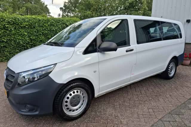Mercedes-Benz Vito (2019) thumbnail 3