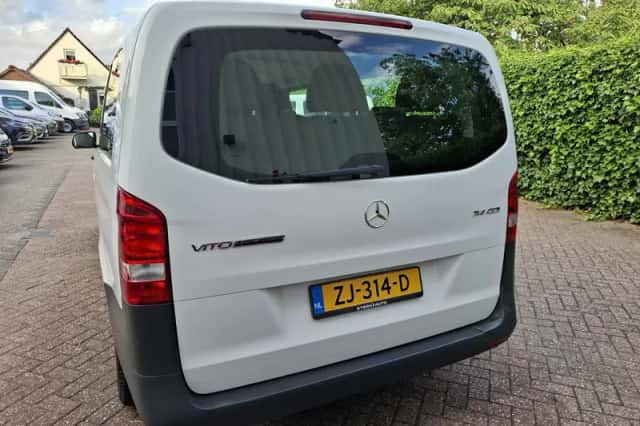 Mercedes-Benz Vito (2019) thumbnail 5