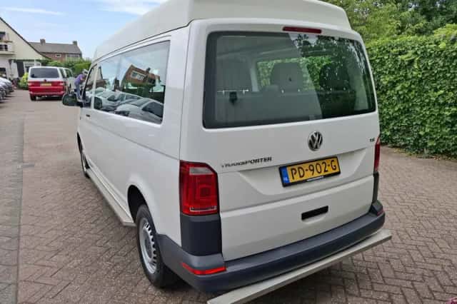 Volkswagen Transporter (2017) thumbnail 6