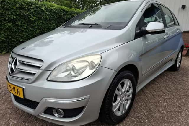 Mercedes-Benz B-Klasse (2009) thumbnail 2
