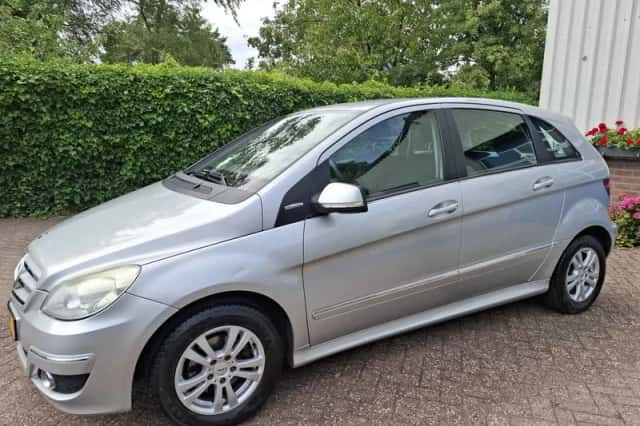 Mercedes-Benz B-Klasse (2009) thumbnail 3