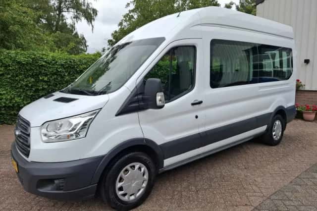 Ford Transit (2018) thumbnail 3