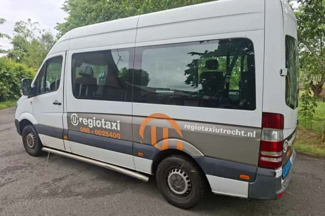 Mercedes-Benz Sprinter (2017) thumbnail 4