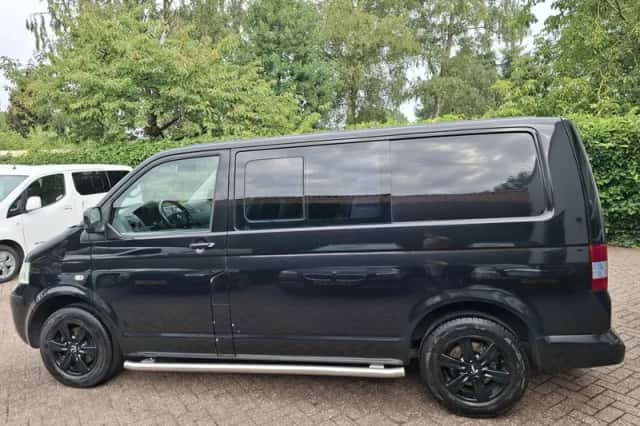 Volkswagen Transporter (2009) thumbnail 5