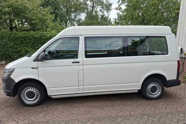 Volkswagen Transporter (2017) thumbnail 4