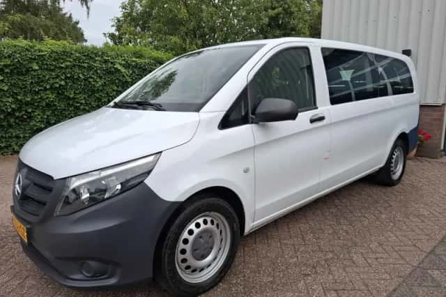 Mercedes-Benz Vito (2019) thumbnail 3
