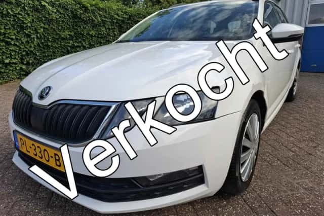 Škoda Octavia (2017) thumbnail 1