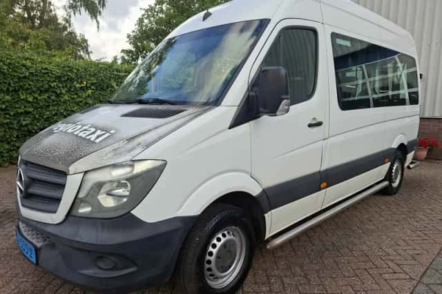 Mercedes-Benz Sprinter (2017) thumbnail 1