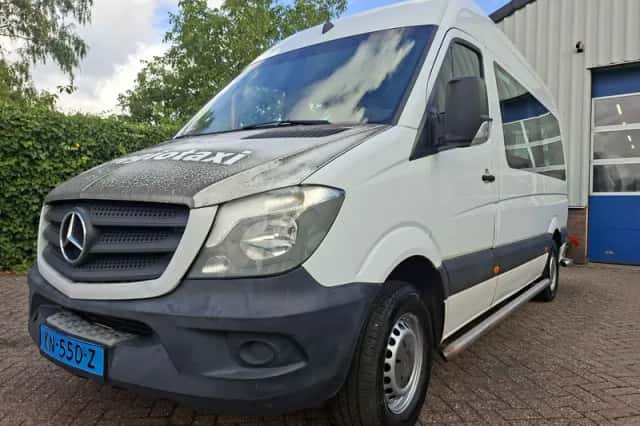 Mercedes-Benz Sprinter (2017) thumbnail 2