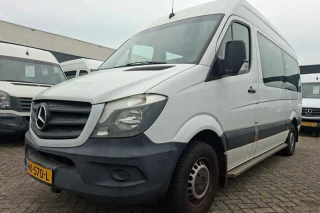 Mercedes-Benz Sprinter (2015) thumbnail 2