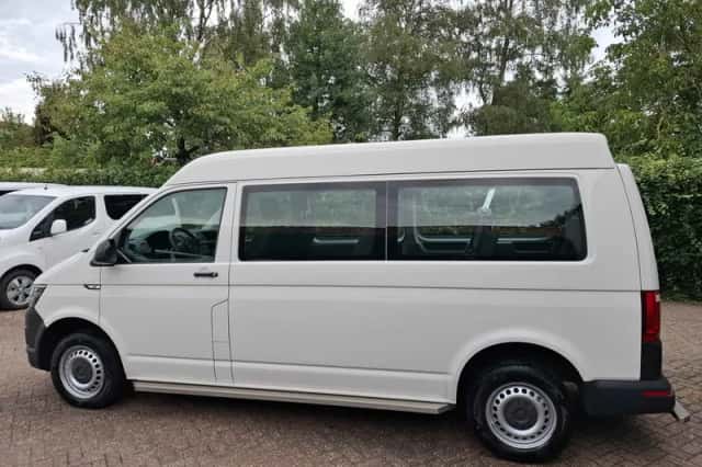 Volkswagen Transporter (2017) thumbnail 4
